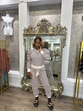 Load image into Gallery viewer, Striped Contrast Set
